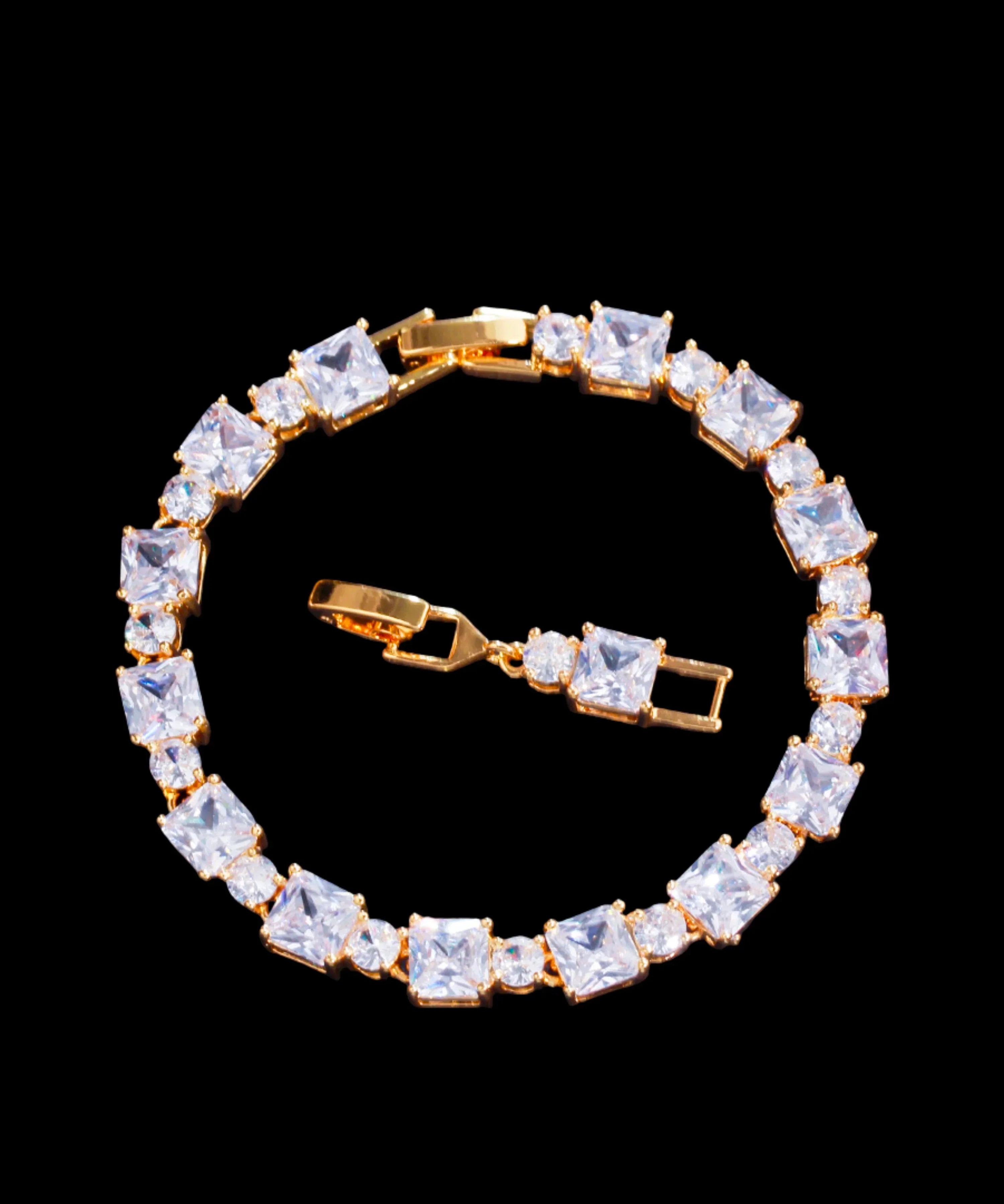 Gold Cube Bracelets - iLLUSIA