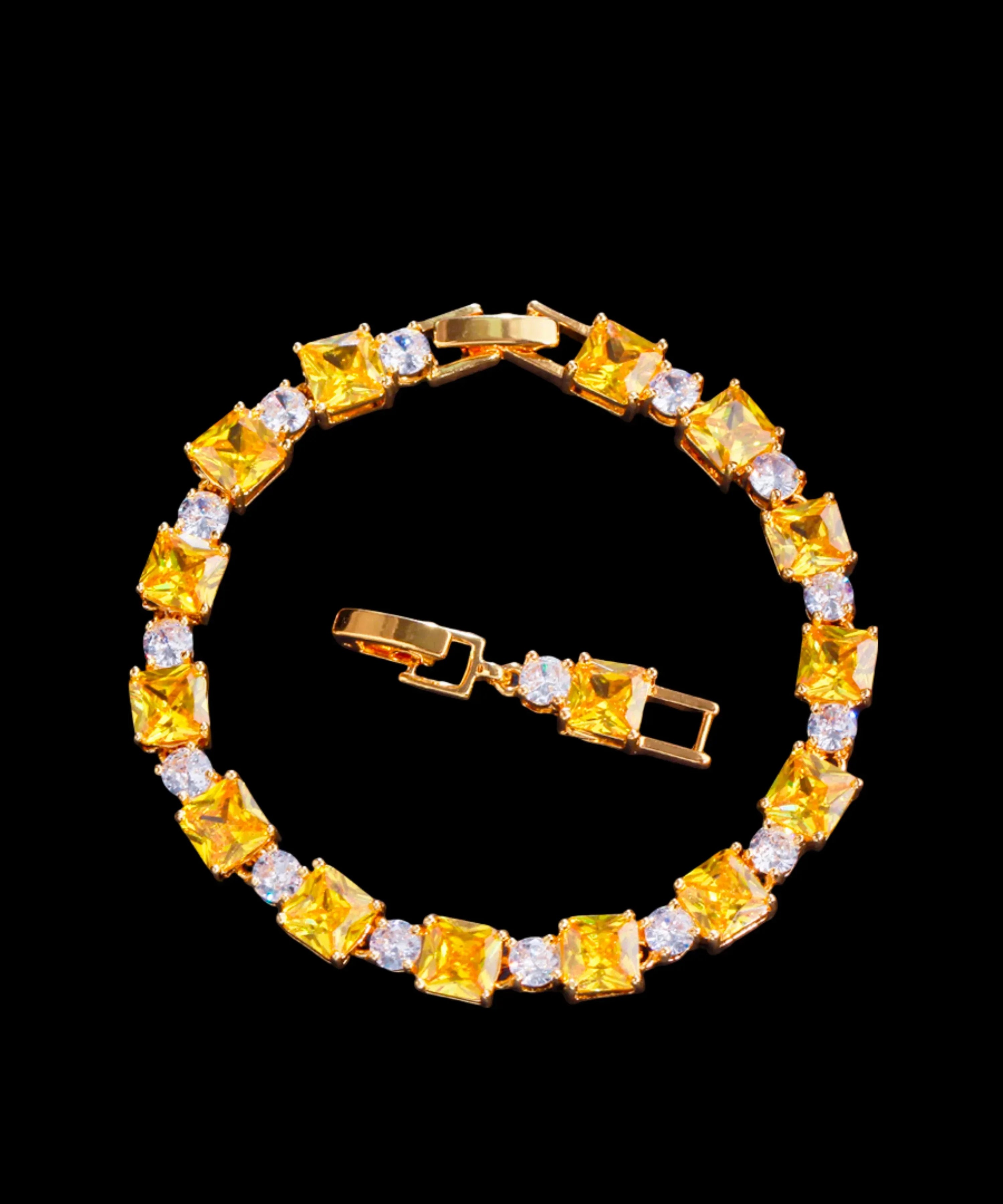 Gold Cube Bracelets - iLLUSIA