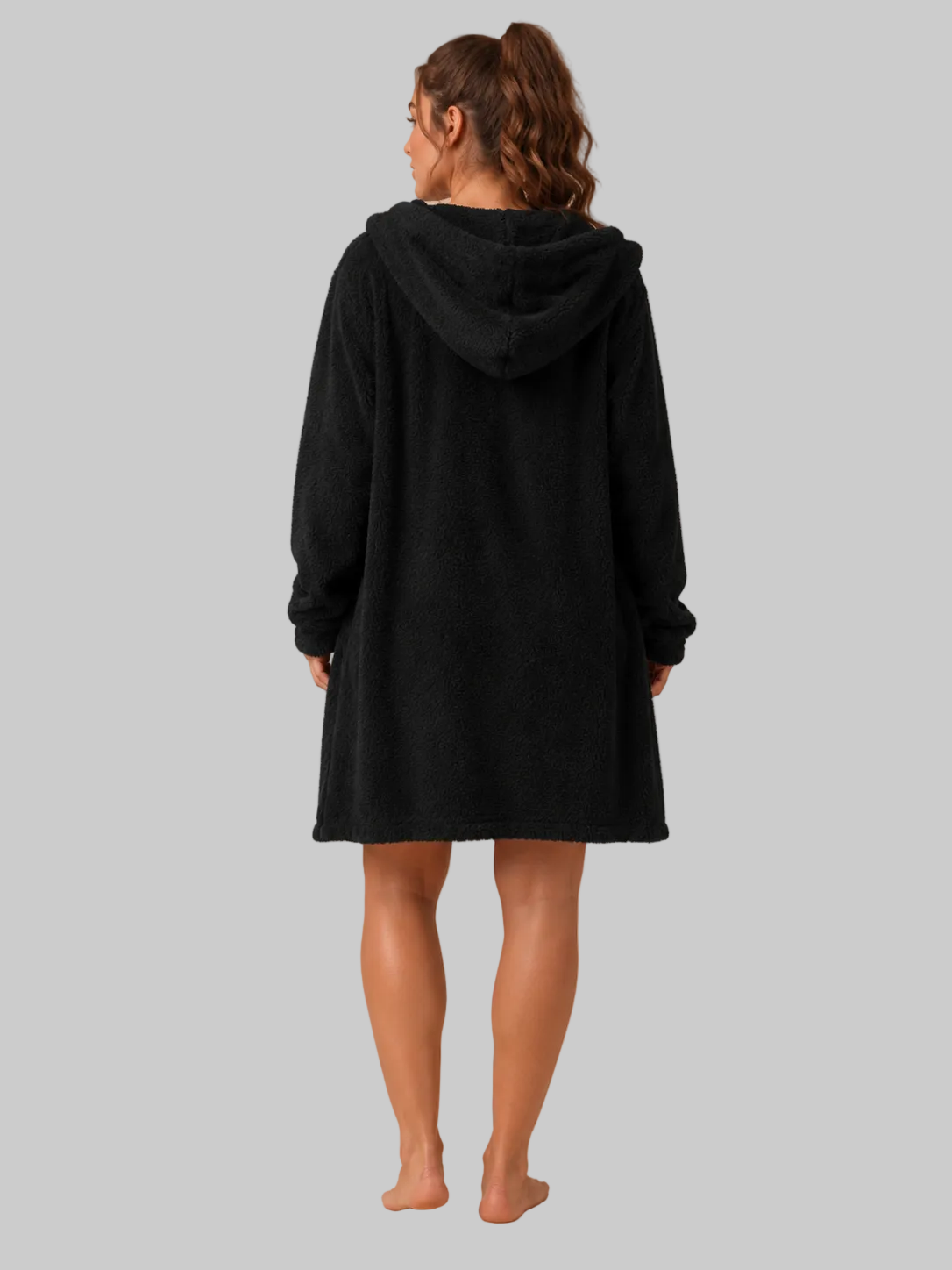 Women’s Plush Pyjama Set with Camisole, Shorts and Hooded Robe — view 6