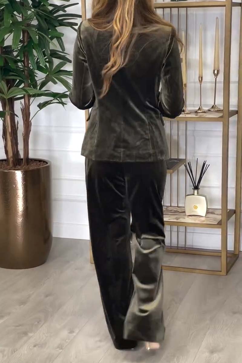 Women’s Velvet Double-Breasted Blazer and Wide-Leg Trousers Suit — view 6